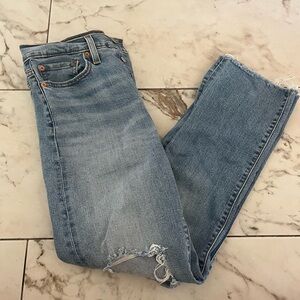 Levi’s Wedgie straight leg Jean